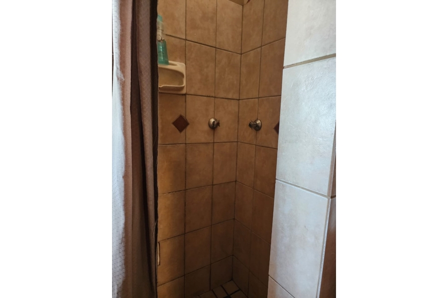 4 Bedroom Property for Sale in Bergzicht Western Cape